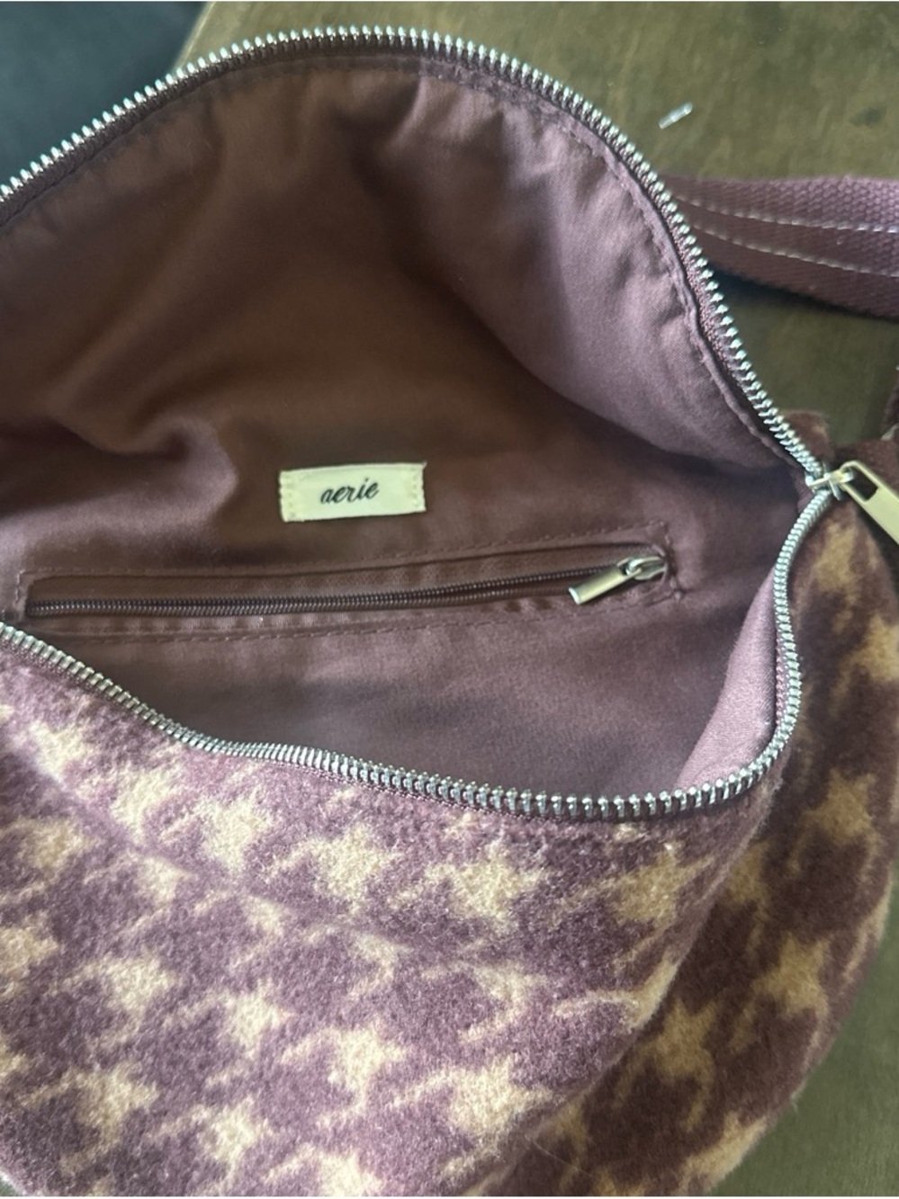 aerie Mauve and Cream Houndstooth Shoulder Bag